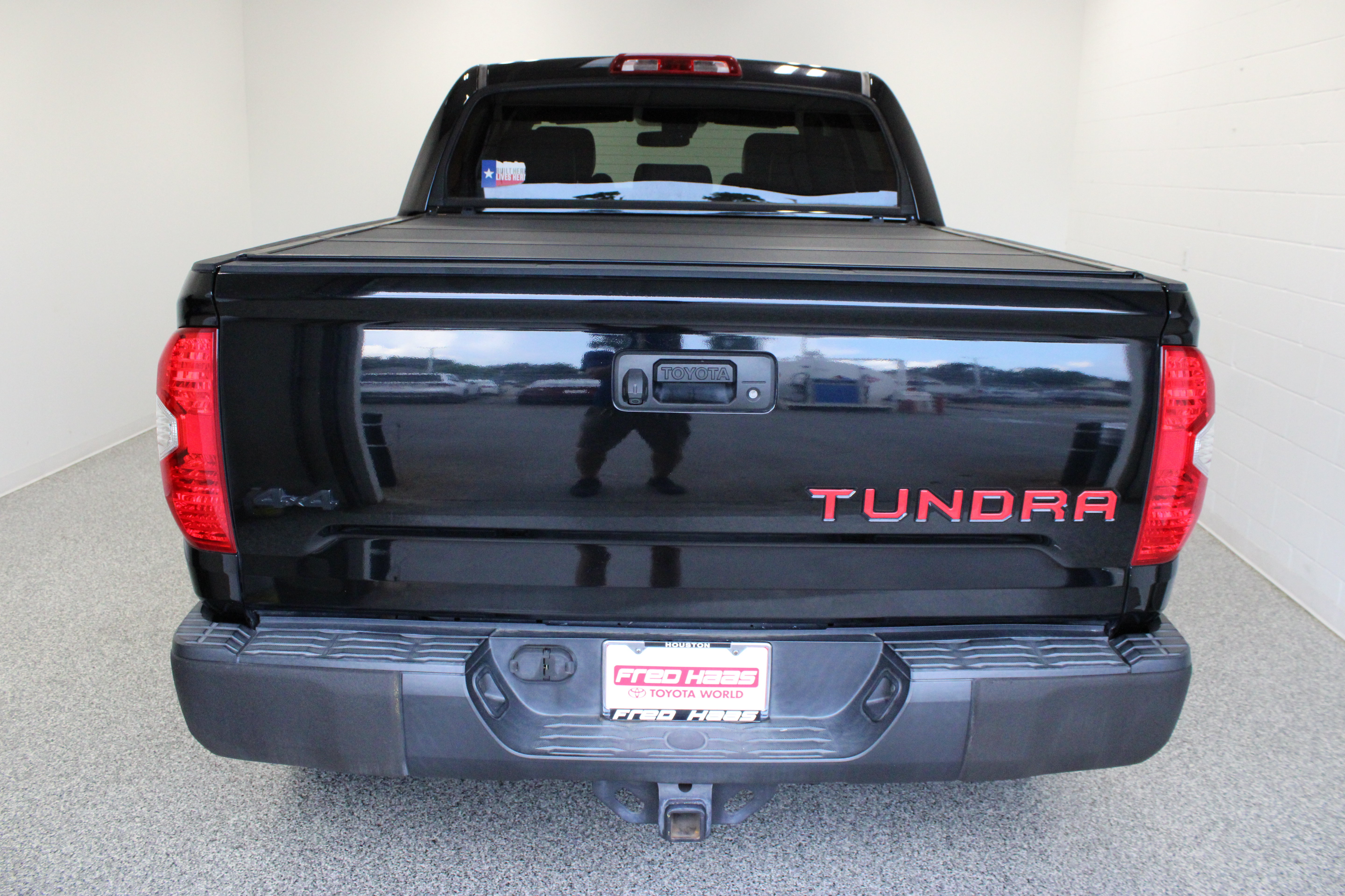Used 2019 Toyota Tundra SR5 w/ SR5 Upgrade Package AWD/4WD image 8
