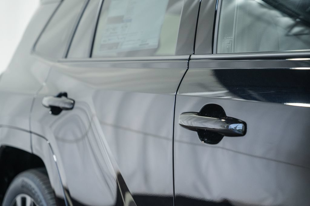 New 2026 Toyota RAV4 XSE AWD/4WD image 15