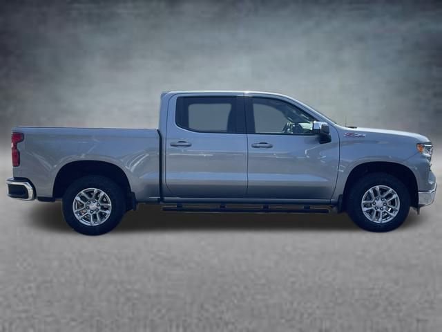 Used 2024 Chevrolet Silverado 1500 LT w/ Z71 Off-Road Package image 4