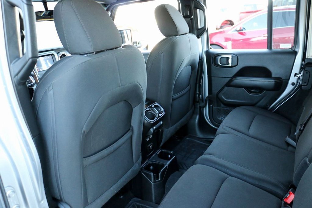 Used 2021 Jeep Wrangler Unlimited Sahara image 18