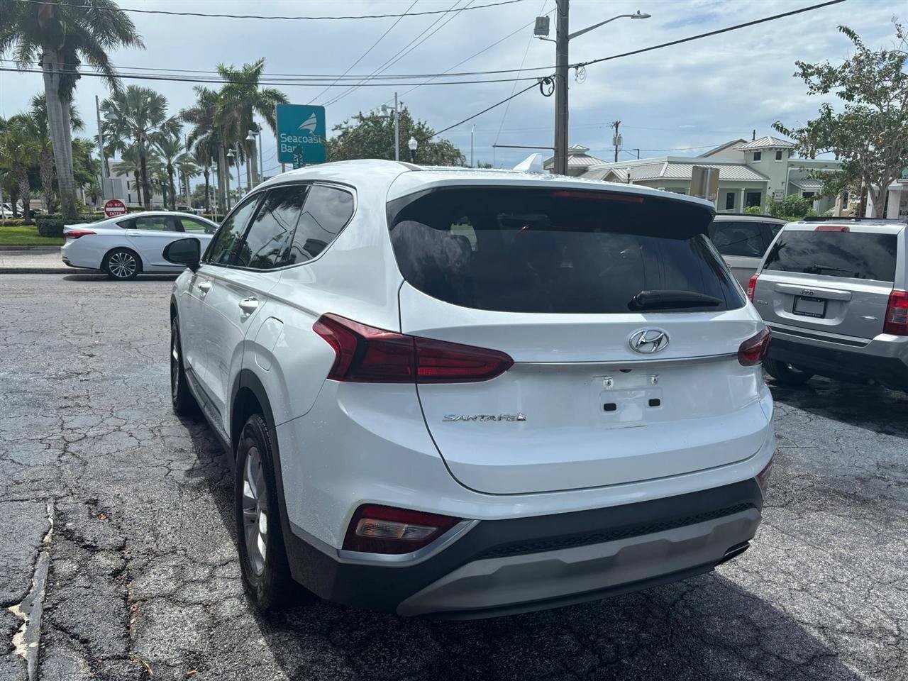 Used 2020 Hyundai Santa Fe SEL w/ Cargo Package FWD image 3