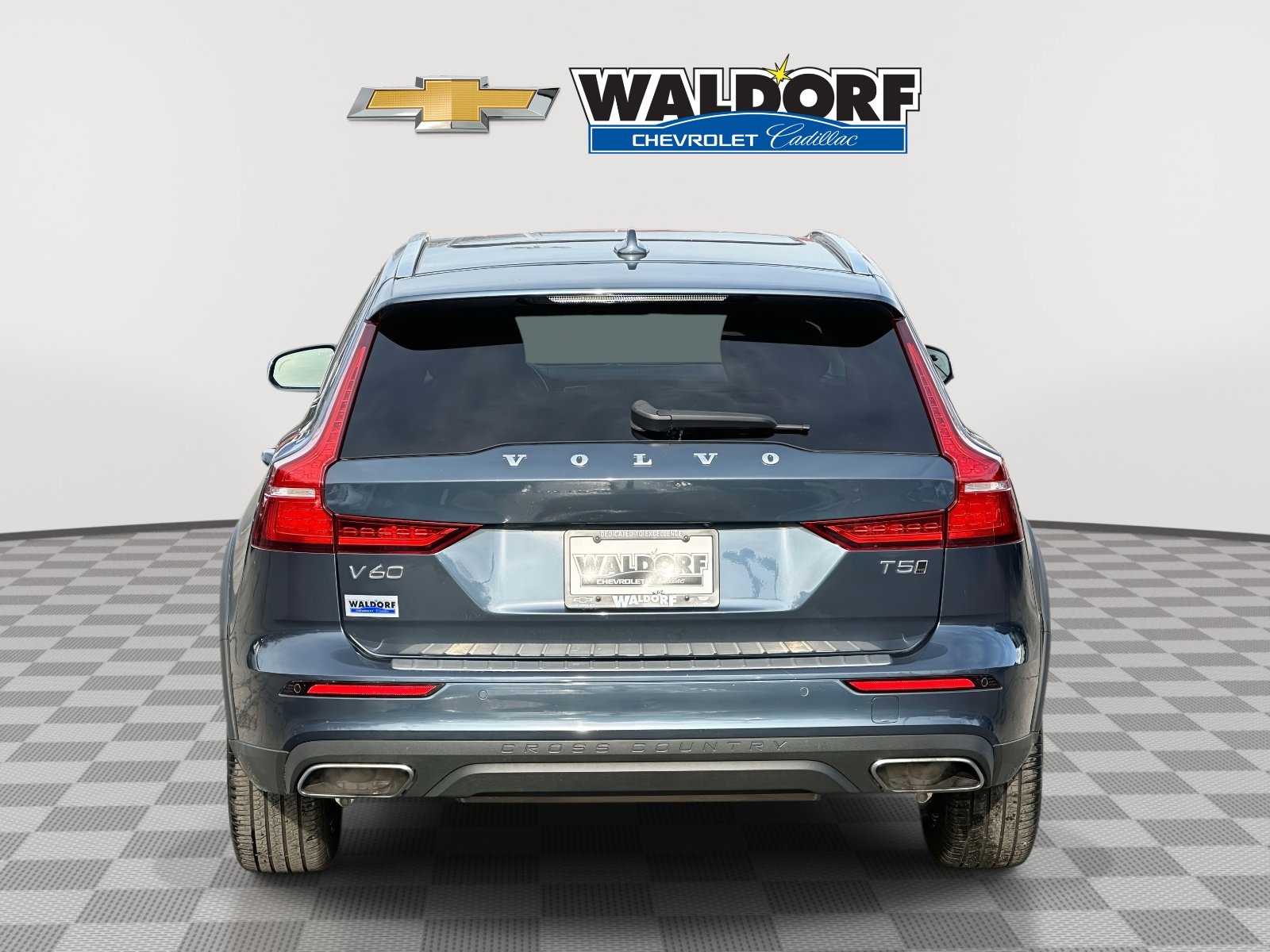 Used 2021 Volvo V60 T5 Cross Country w/ Advanced Package image 5