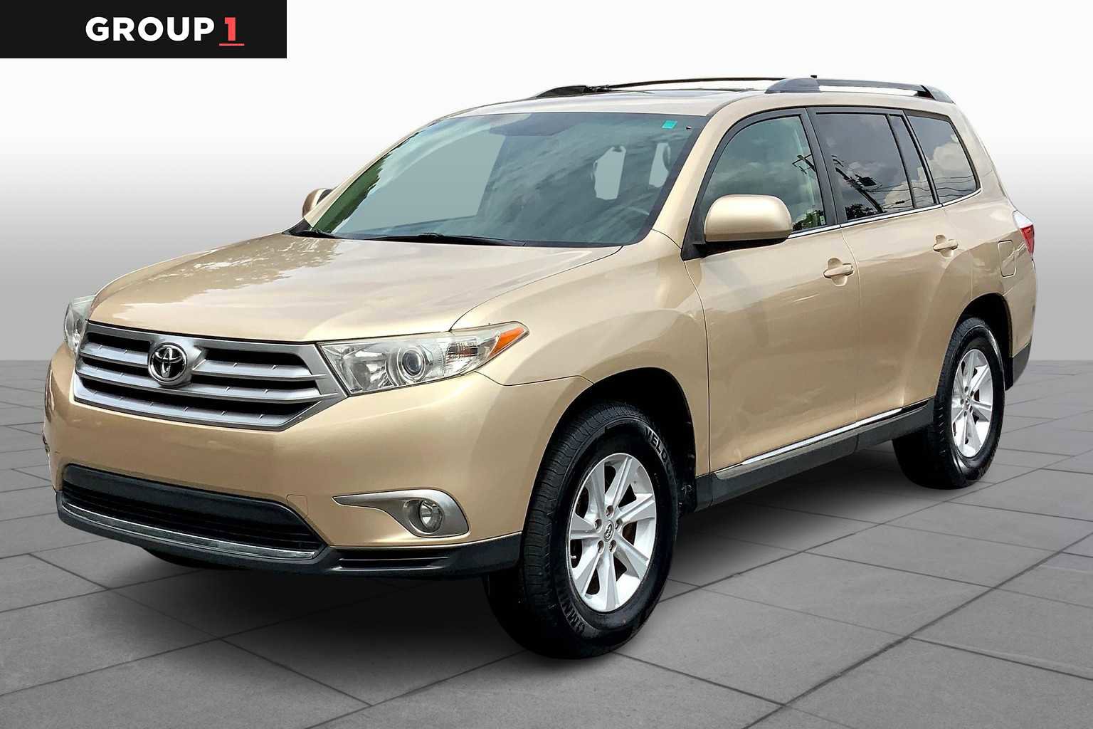 Used 2012 Toyota Highlander SE