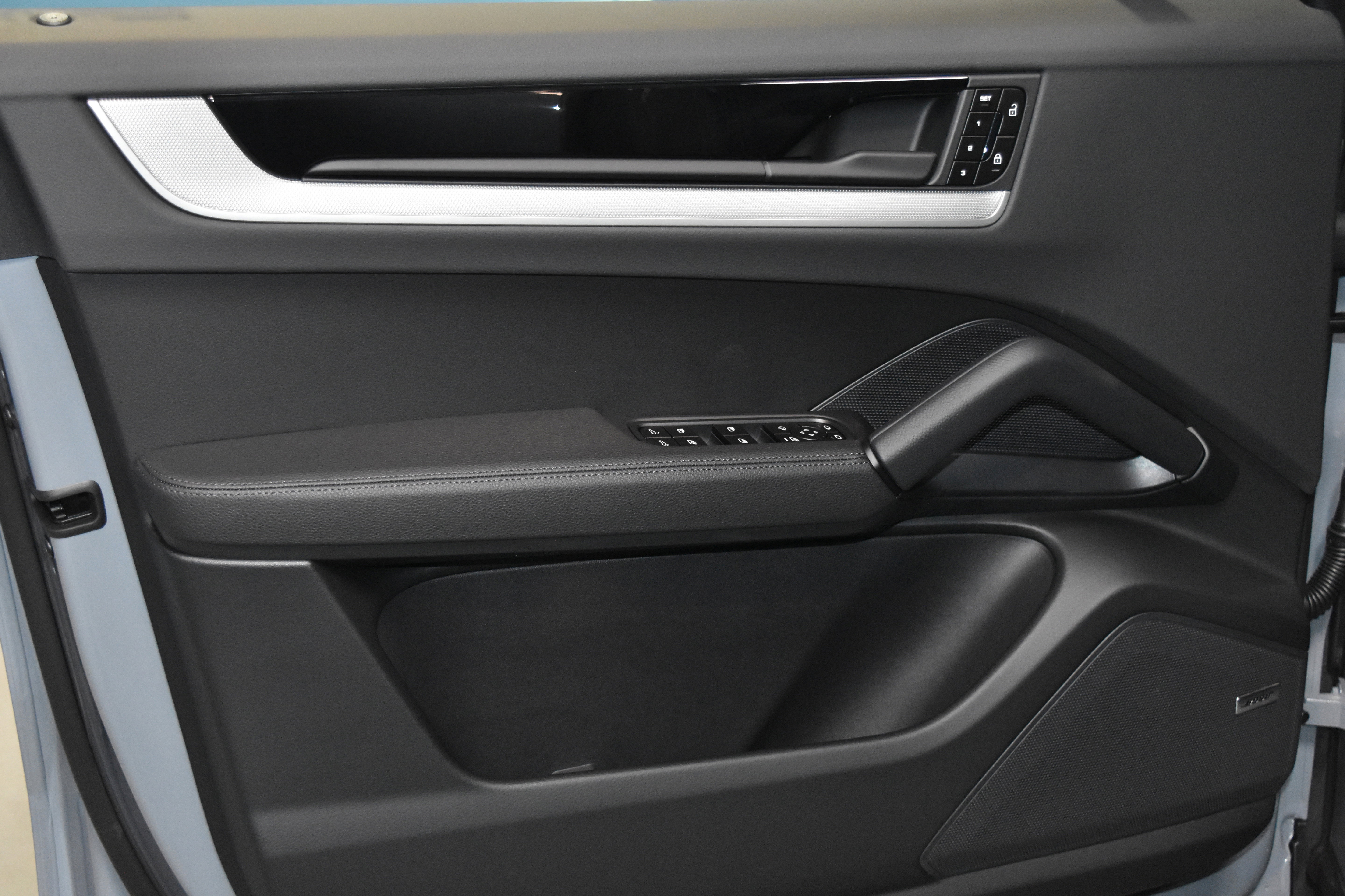 New 2026 Porsche Cayenne Coupe image 6