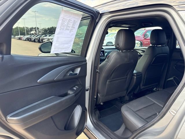 Used 2023 Chevrolet TrailBlazer RS w/ Convenience Package AWD/4WD image 25