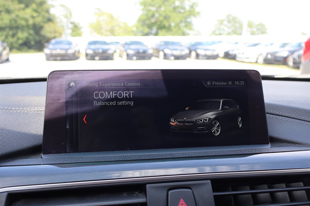 Used 2018 BMW 328d xDrive Wagon AWD/4WD image 31