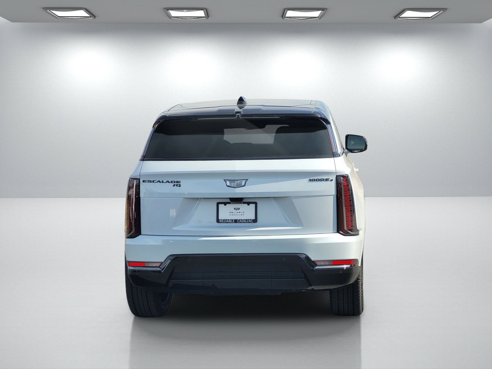 New 2026 Cadillac Escalade IQ Sport 1 w/ LPO, ONYX Package AWD/4WD image 5