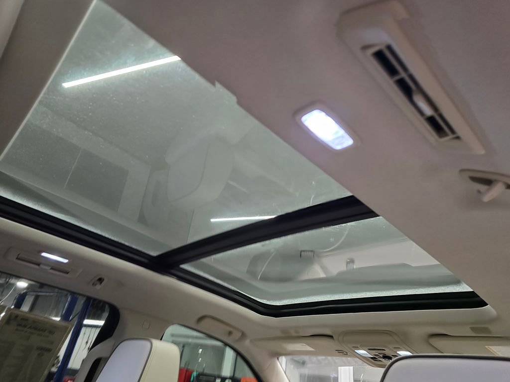 Used 2022 GMC Yukon XL Denali image 42