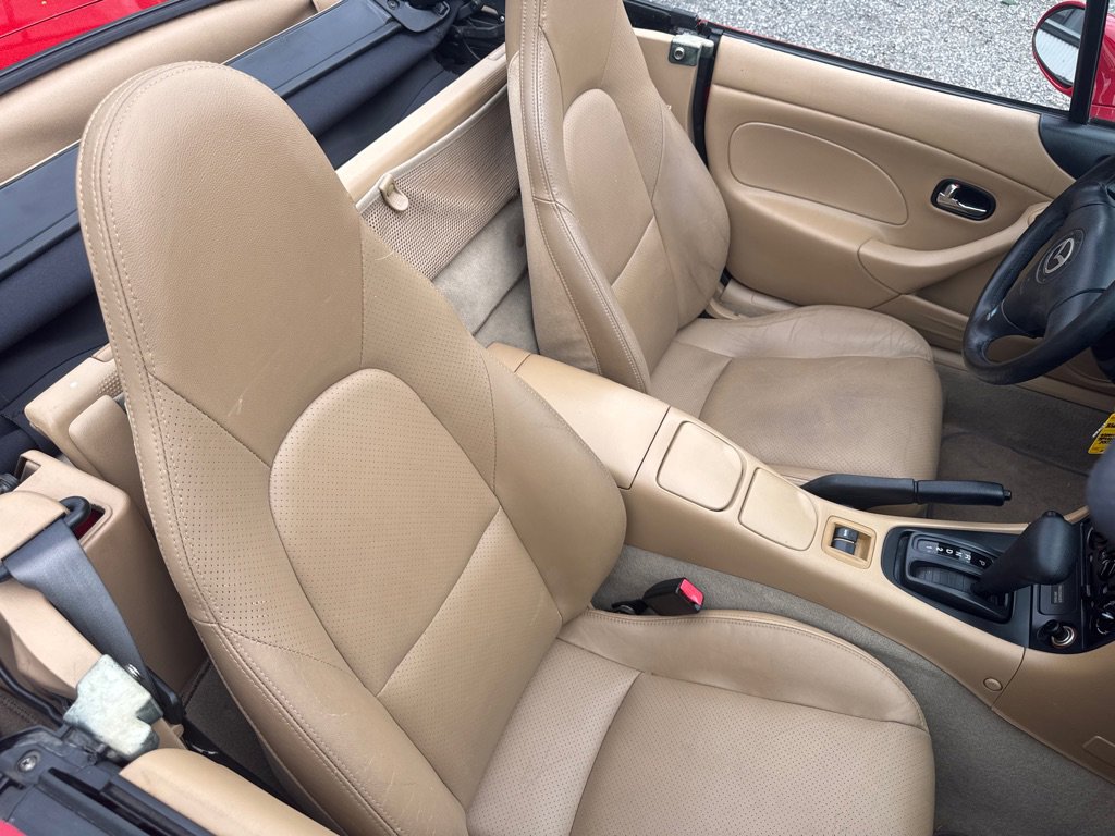 Used 2001 MAZDA MX-5 Miata RWD image 30