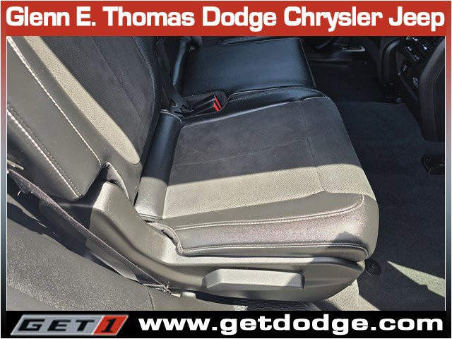 Used 2023 Jeep Grand Cherokee L Laredo RWD image 29