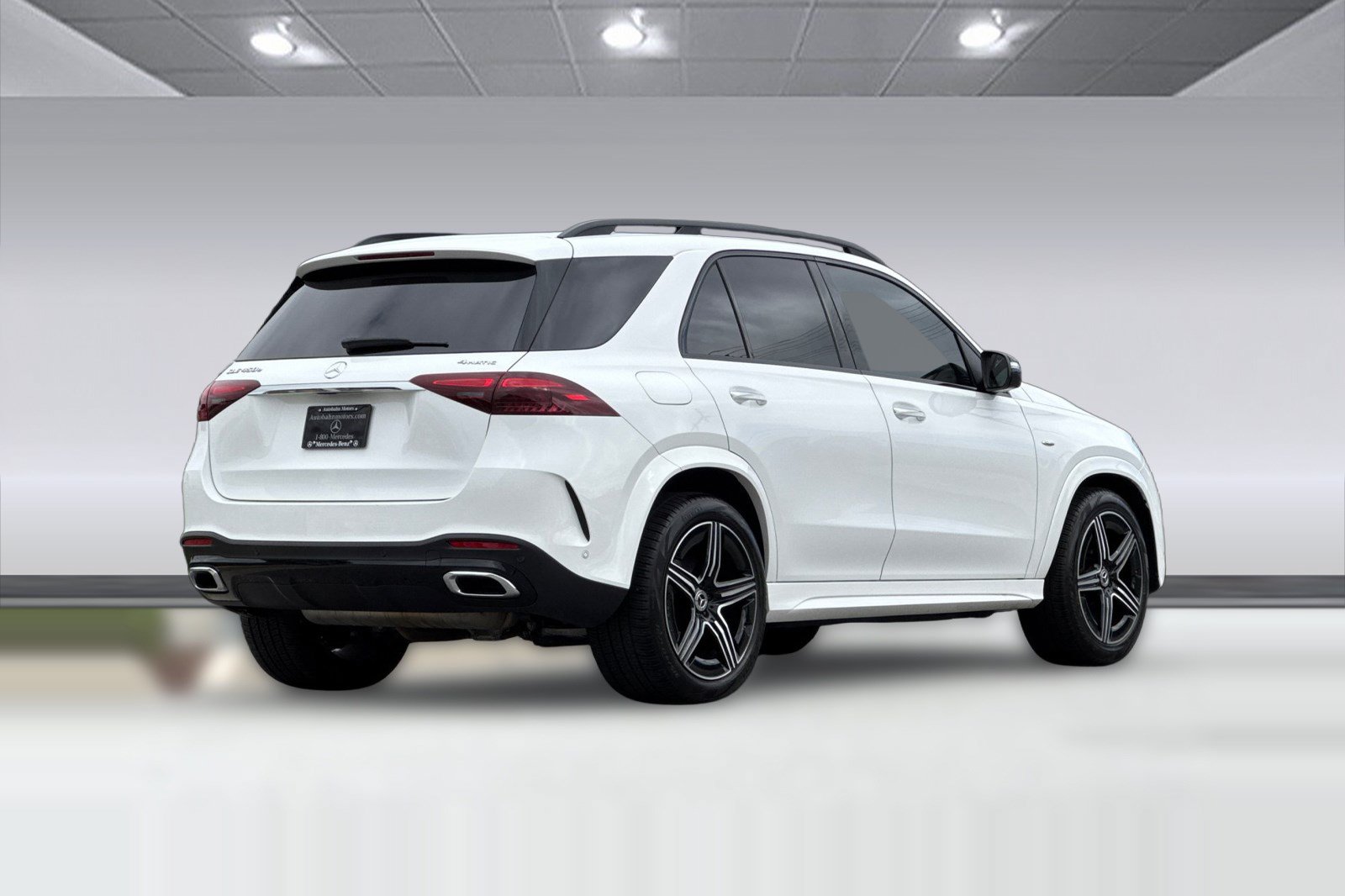 Certified 2025 Mercedes-Benz GLE 450e 4MATIC image 9