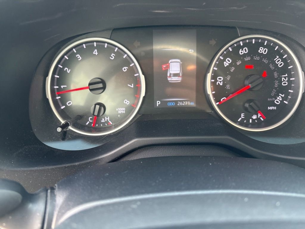 Used 2021 Toyota RAV4 LE FWD image 15