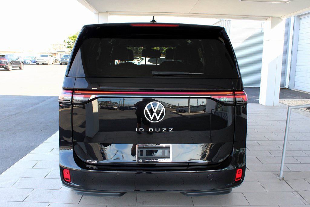 New 2025 Volkswagen ID. Buzz Pro S image 34