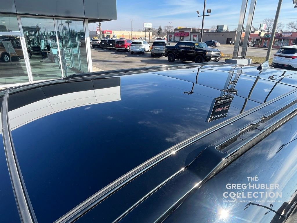 Used 2023 Land Rover Defender 110 SE image 46