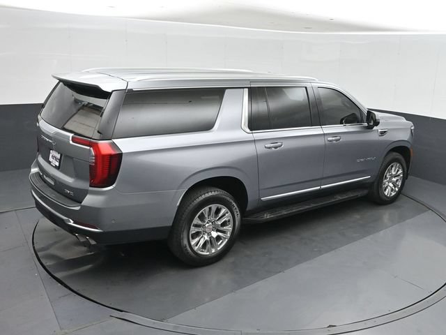 Used 2025 GMC Yukon XL Denali AWD/4WD image 35