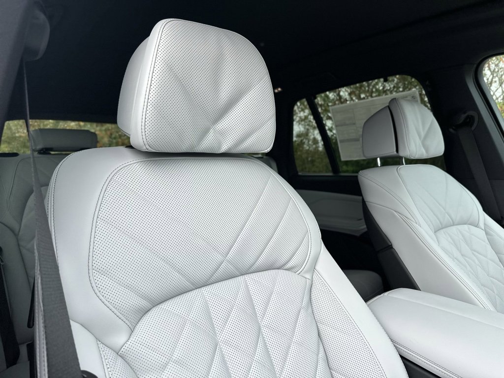 New 2026 BMW X5 M60i image 29