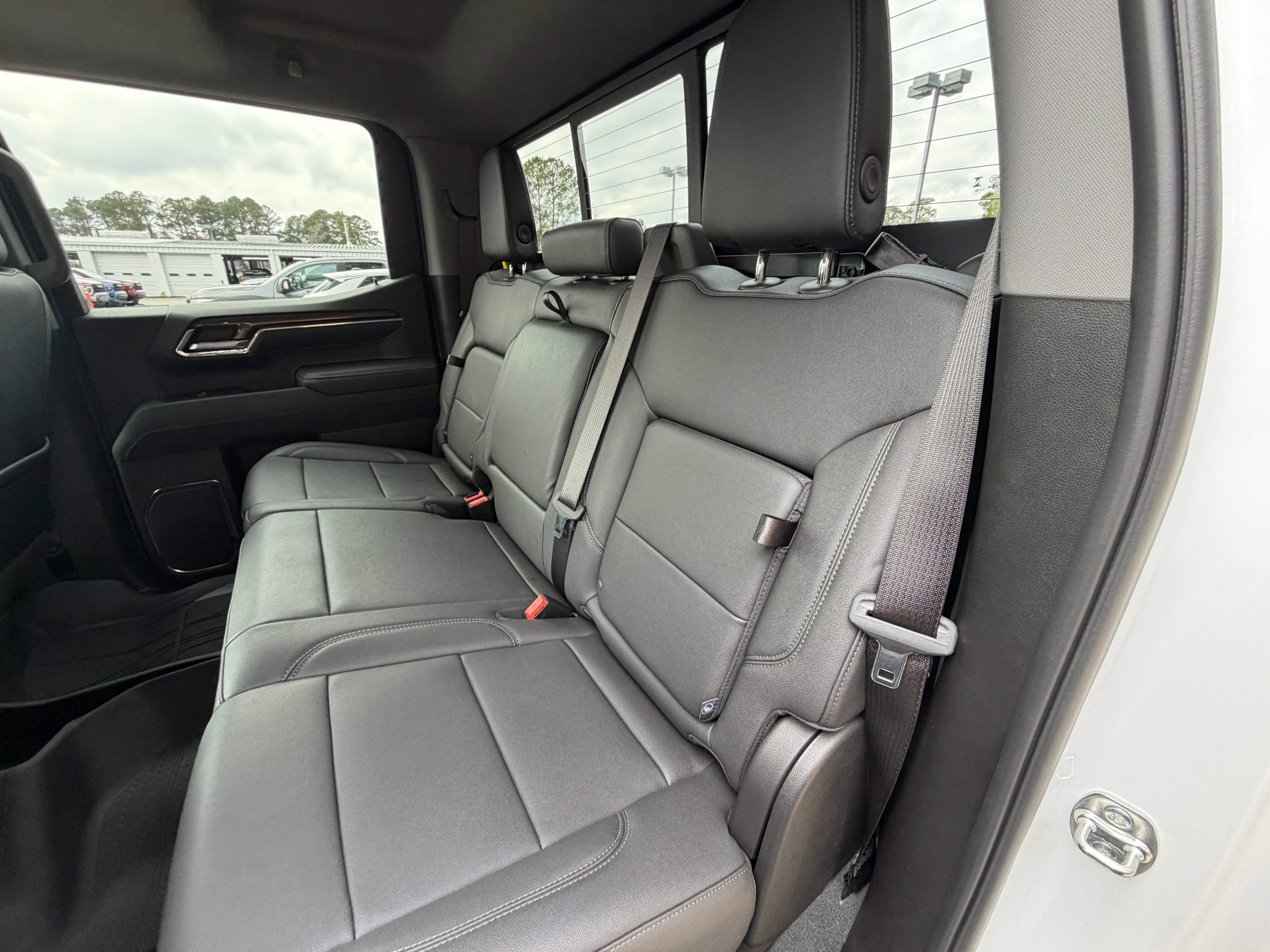 Used 2025 Chevrolet Silverado 1500 LT Trail Boss w/ LT Trail Boss Premium Package image 18