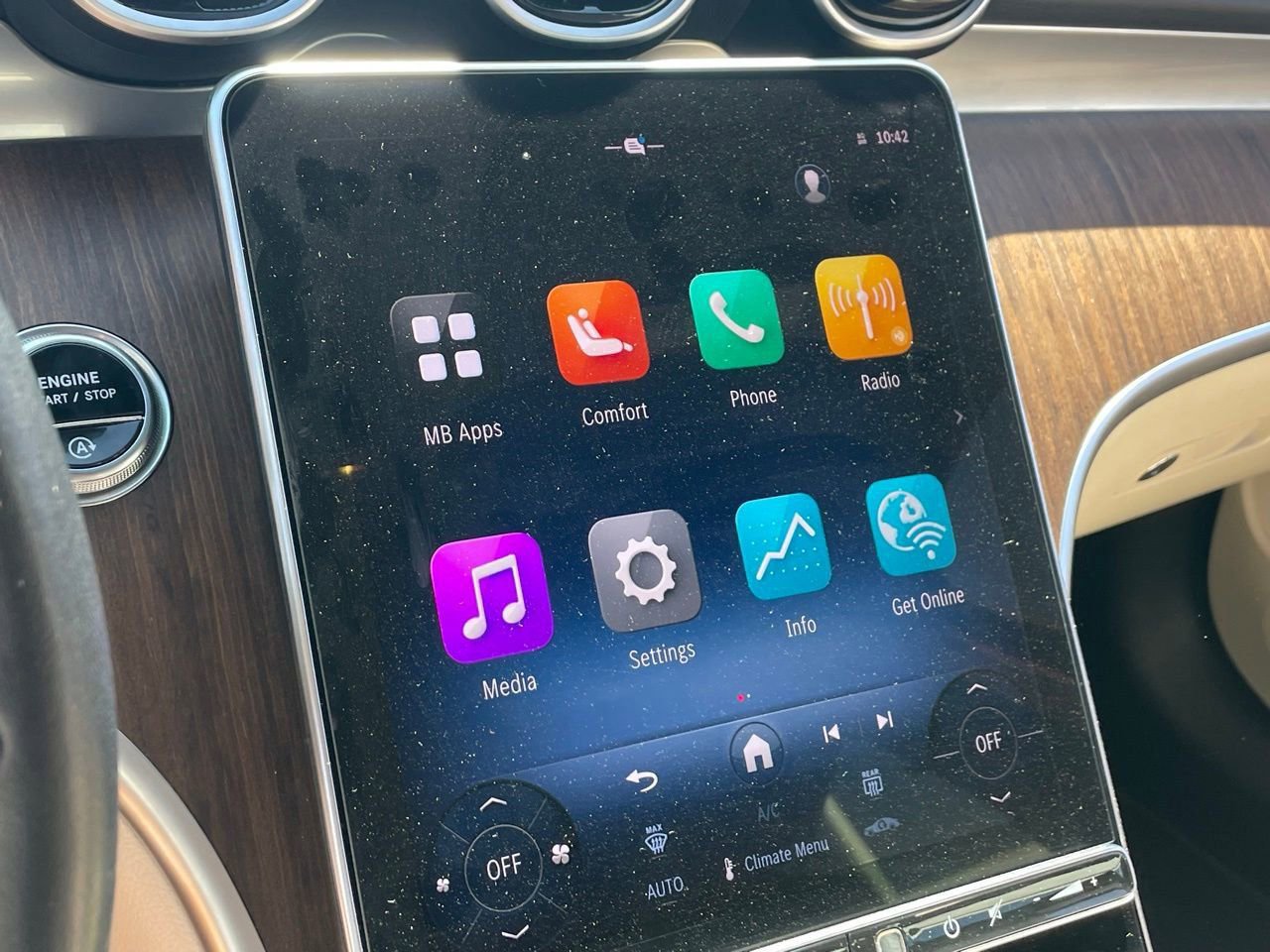 Used 2025 Mercedes-Benz C 300 4MATIC Sedan image 8