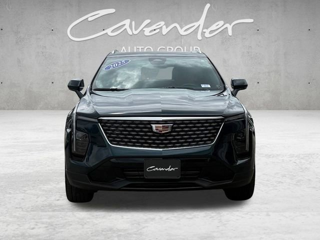 Certified 2025 Cadillac XT4 Premium Luxury w/ Cold Weather Package image 18