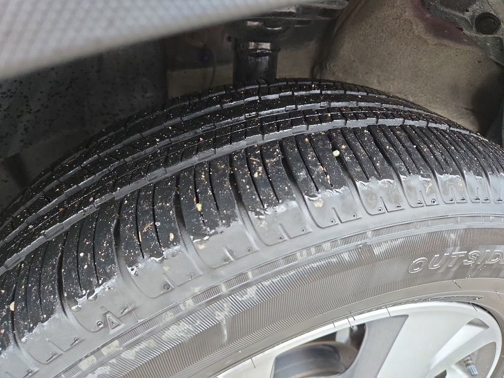 Used 2025 Subaru Ascent Premium w/ Premium Package image 11