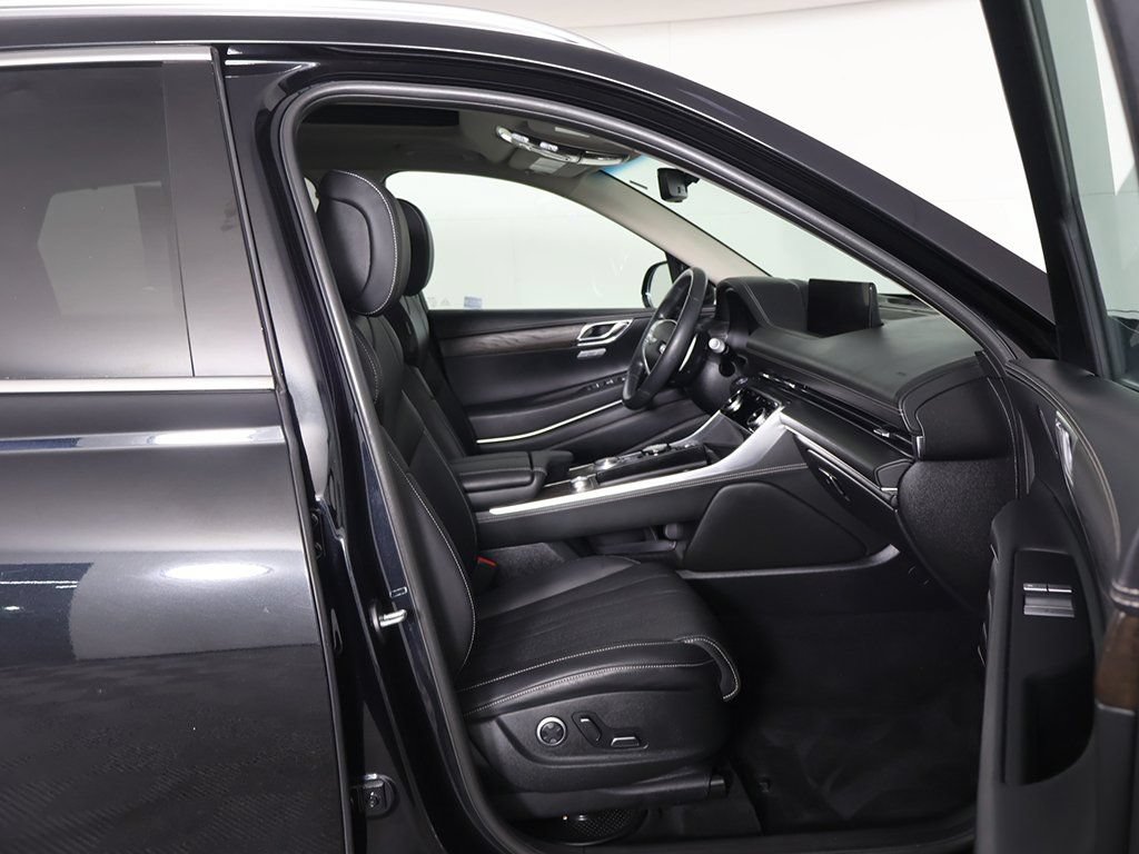 Used 2024 Genesis GV80 3.5T AWD/4WD image 32
