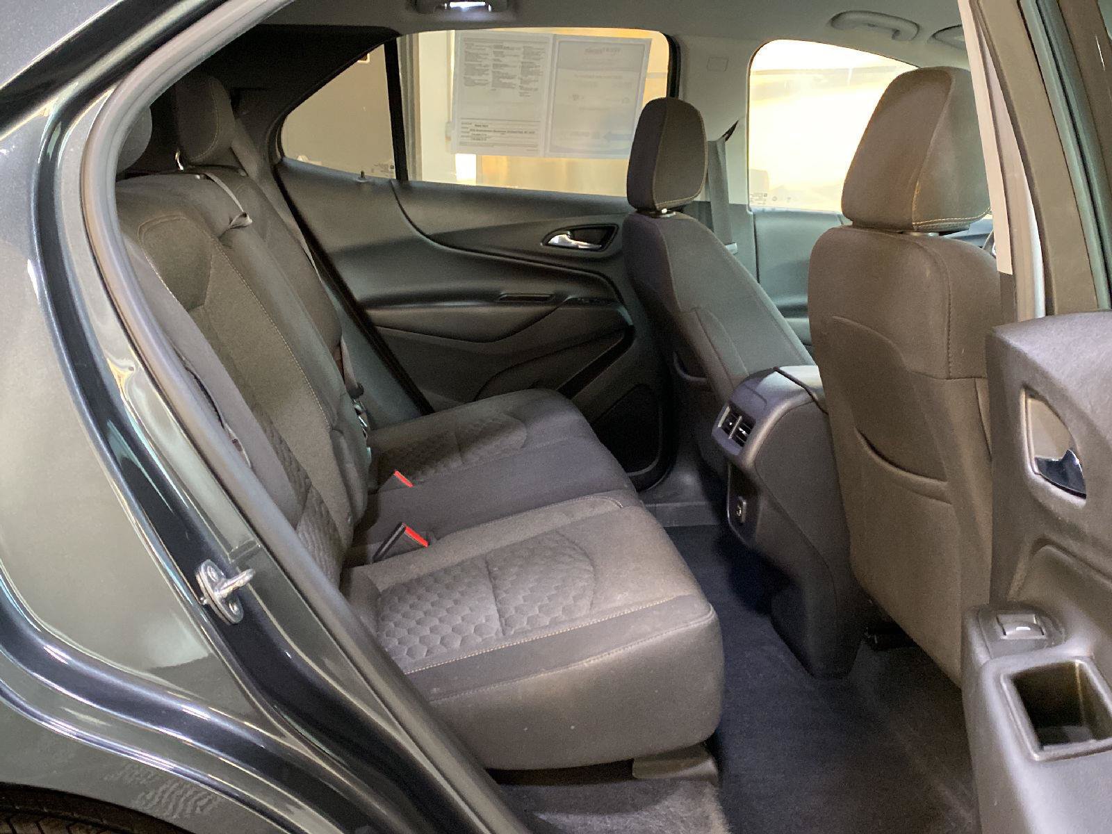 Used 2020 Chevrolet Equinox LT w/ Driver Convenience Package FWD image 12