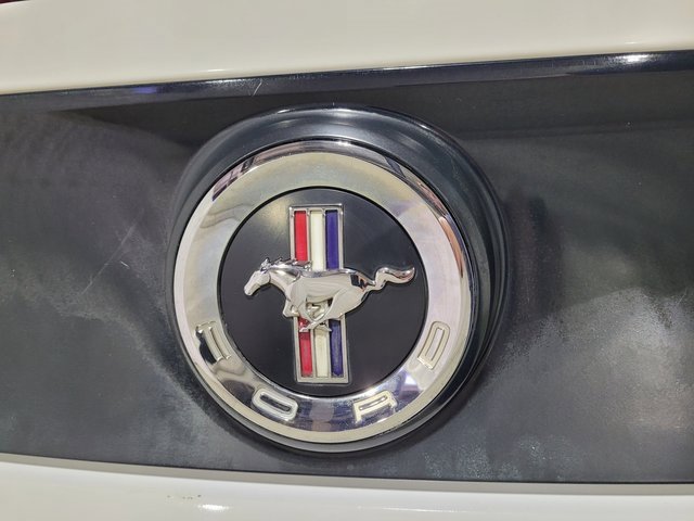 Used 2013 Ford Mustang Convertible image 43