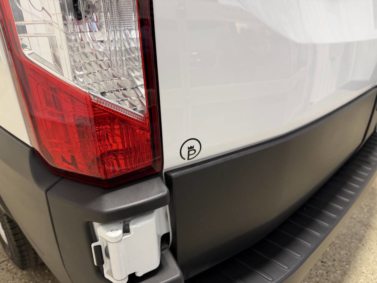 Used 2024 Ford Transit 250 Low Roof w/ Exterior Upgrade Package image 27