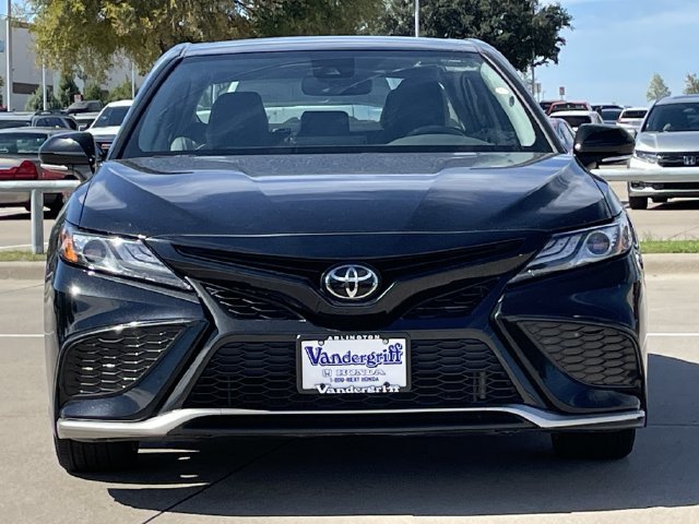 Used 2024 Toyota Camry XSE FWD image 7