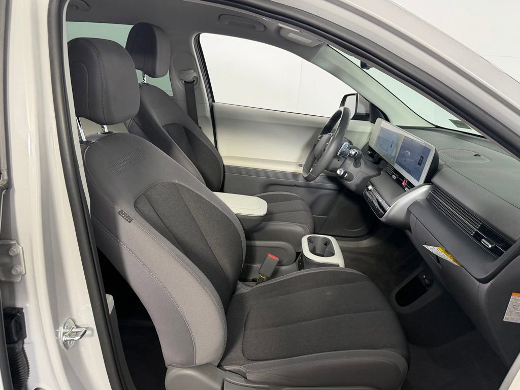 Used 2024 Hyundai Ioniq 5 SEL RWD image 29