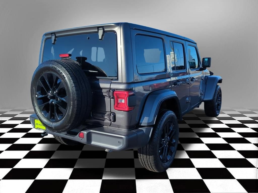 Used 2025 Jeep Wrangler Unlimited Sahara w/ Safety Group image 8