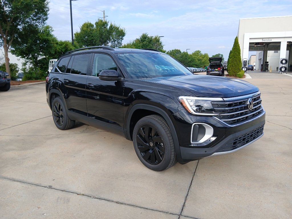 New 2026 Volkswagen Atlas SE