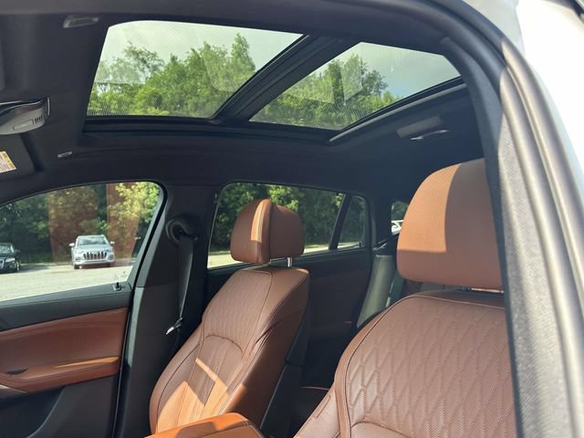 Used 2023 BMW X6 M50i w/ Executive Package AWD/4WD image 29
