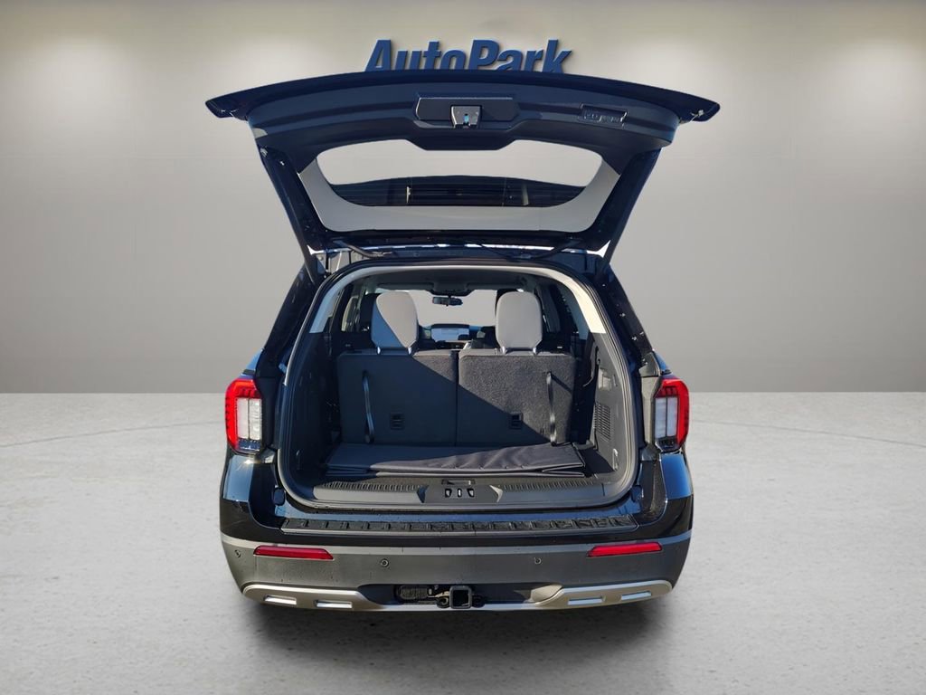 New 2026 Ford Explorer Active w/ Active Comfort Package image 9