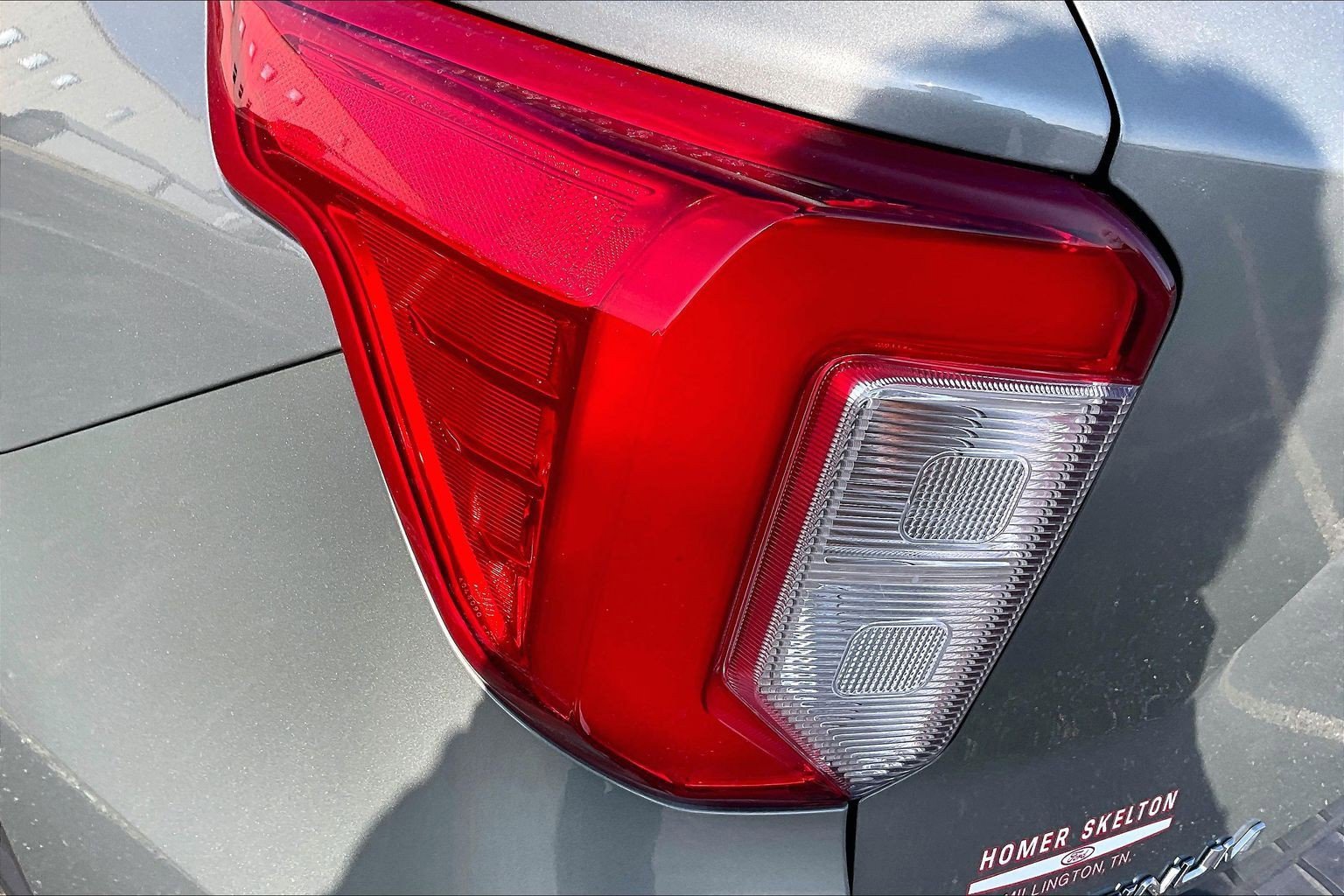 Used 2020 Ford Explorer Platinum w/ Premium Technology Package image 25