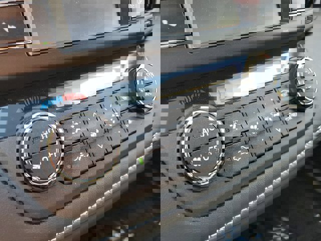 Used 2018 Toyota RAV4 XLE image 28