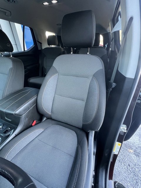 Used 2020 Chevrolet Traverse LT w/ Driver Confidence II Package image 15