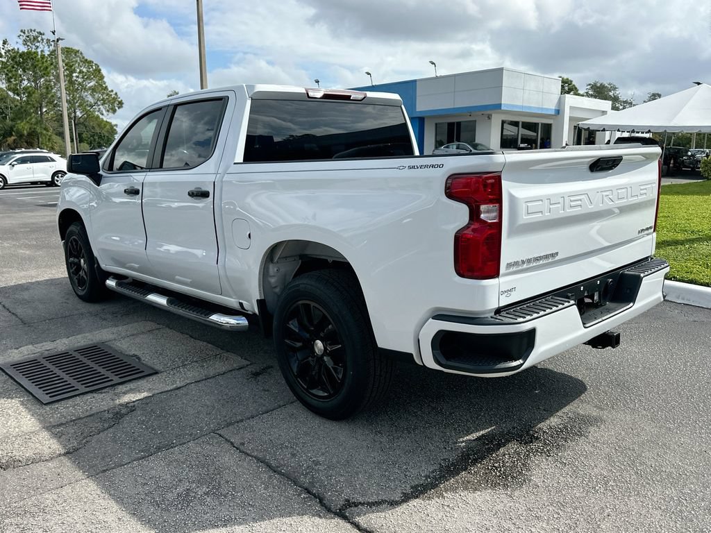 Certified 2025 Chevrolet Silverado 1500 Custom RWD image 7