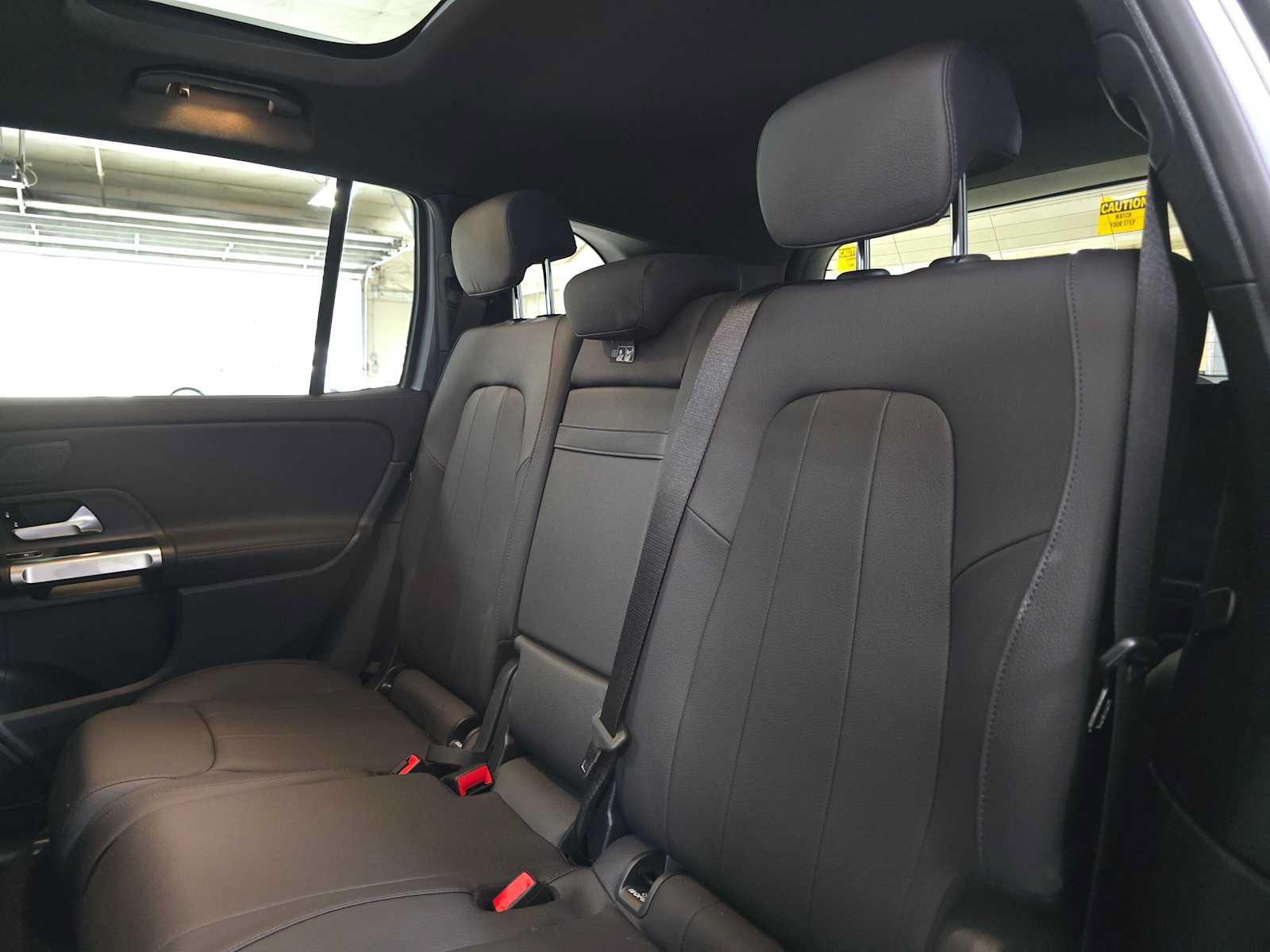 Certified 2026 Mercedes-Benz GLB 250 4MATIC image 18