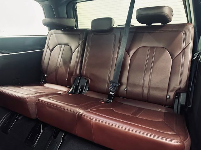 Used 2024 Ford Expedition Limited image 20