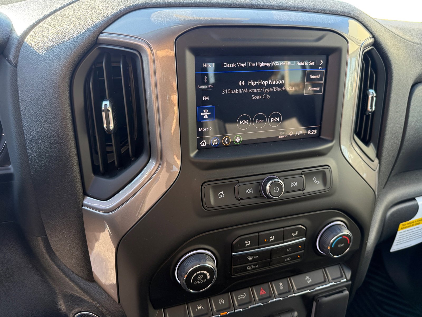 New 2026 Chevrolet Silverado 1500 Custom Trail Boss w/ Dark Appearance Package image 12