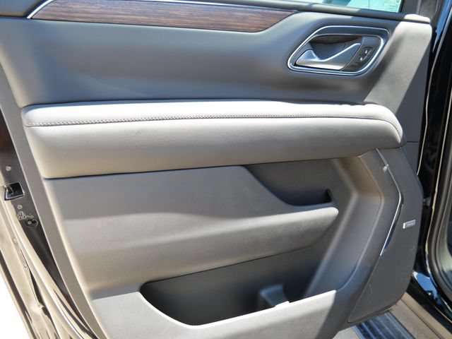 Used 2023 Chevrolet Suburban High Country AWD/4WD image 15