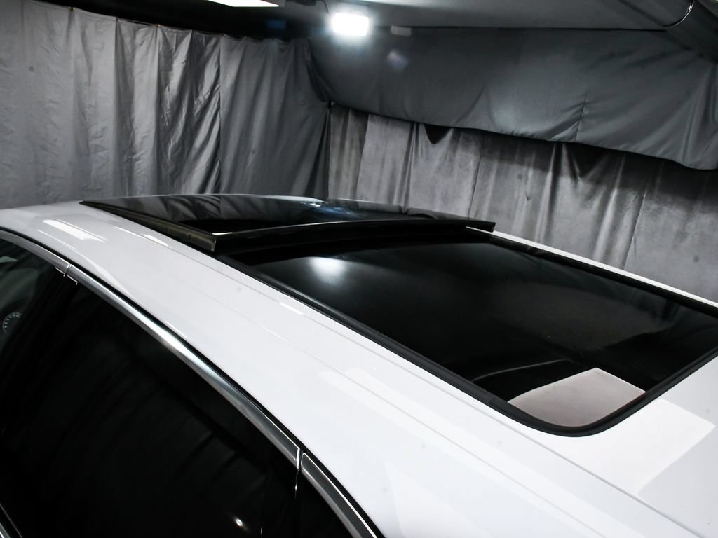 Used 2023 Porsche Cayenne AWD/4WD image 76