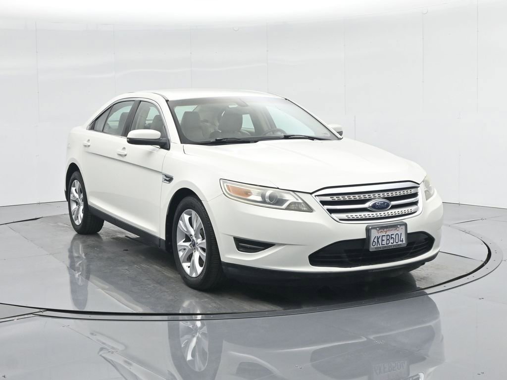 Used 2010 Ford Taurus SEL image 1