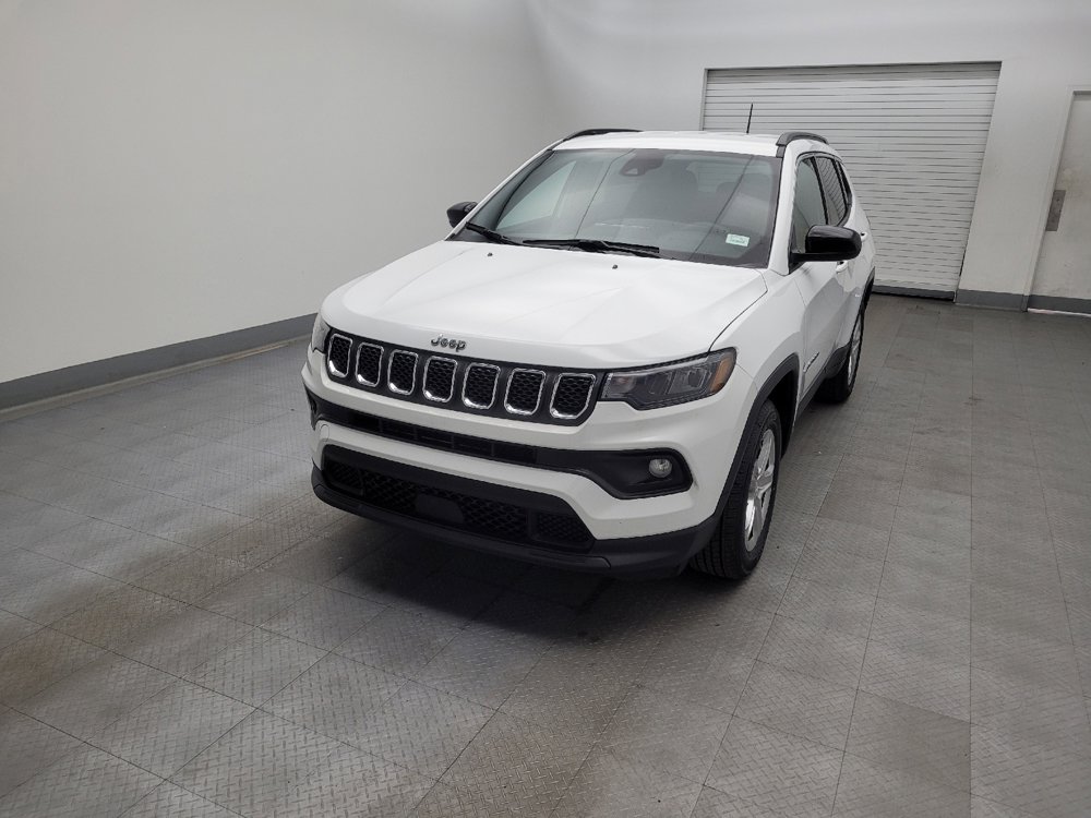 Used 2024 Jeep Compass Latitude image 15