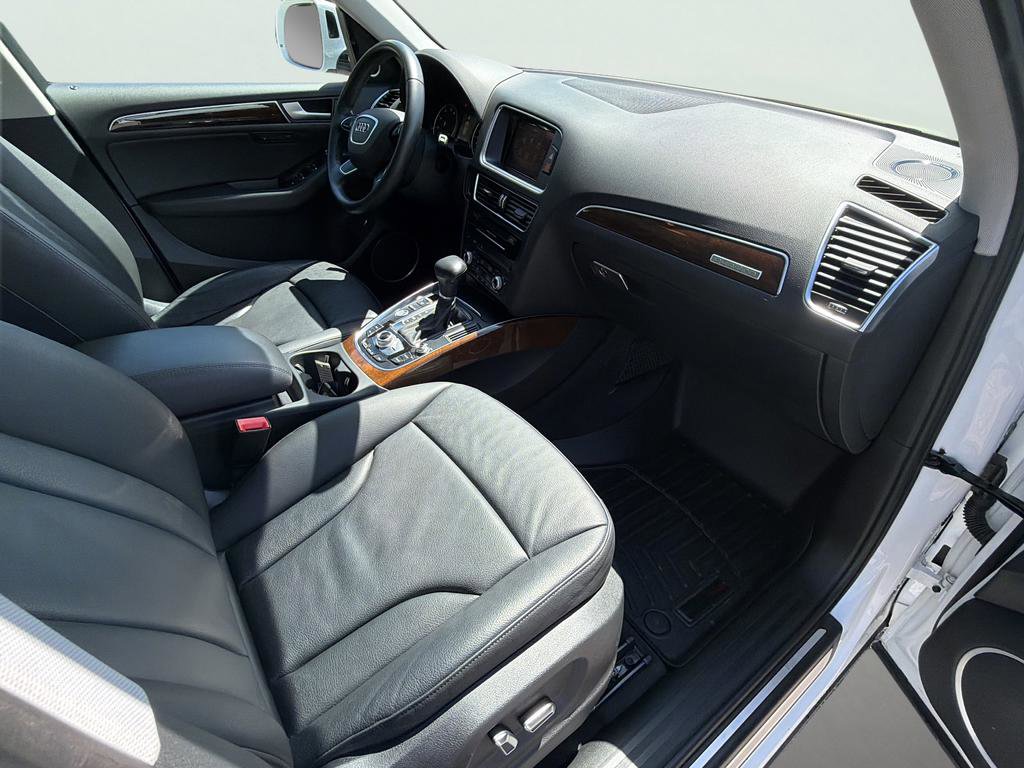 Used 2015 Audi Q5 2.0T Premium Plus w/ Technology Package AWD/4WD image 33