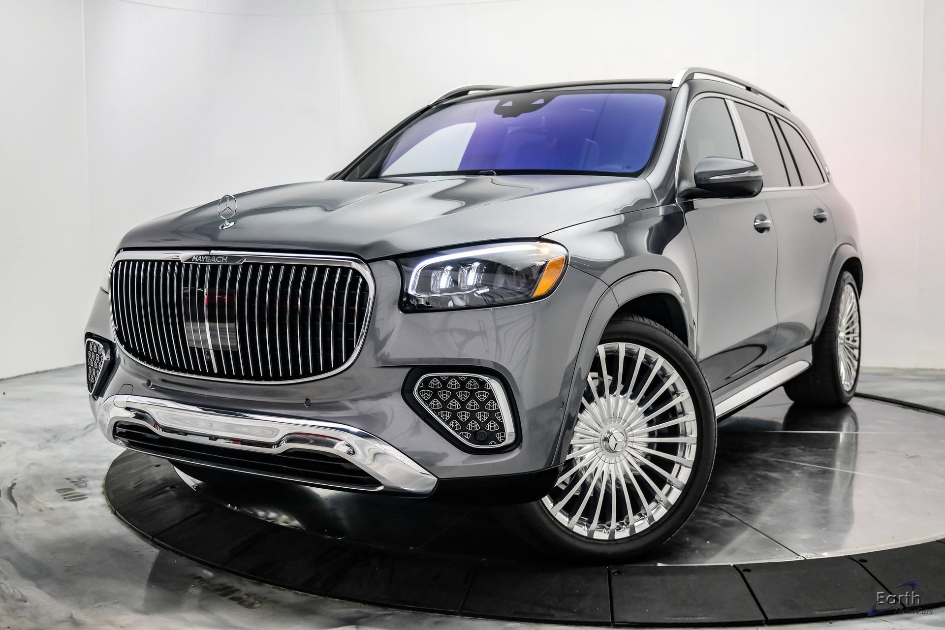 Used 2024 Mercedes-Benz Maybach GLS 600 4MATIC image 5
