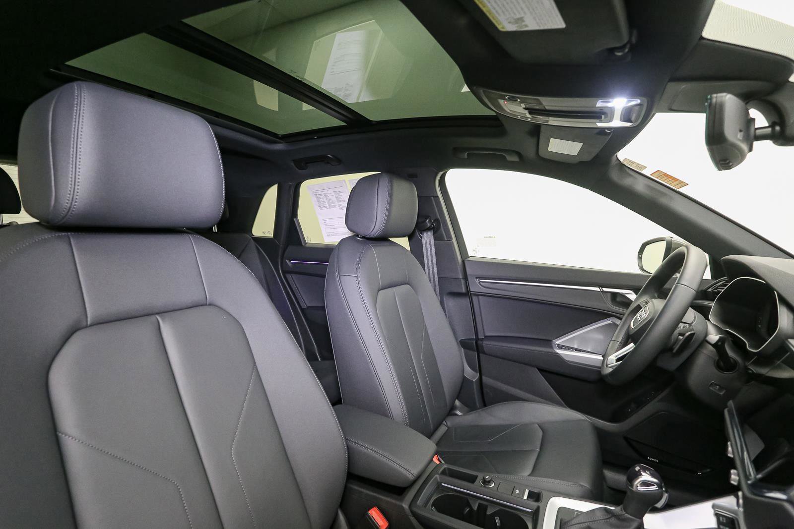 Used 2025 Audi Q3 2.0T Premium Plus w/ Premium Plus Package AWD/4WD image 21