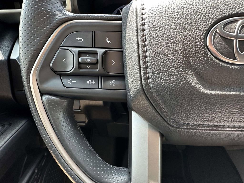 Used 2025 Toyota 4Runner TRD Off-Road Premium AWD/4WD image 13