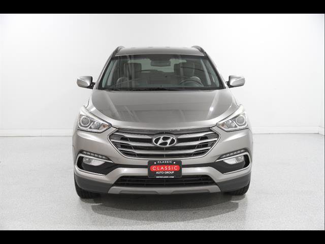 Used 2017 Hyundai Santa Fe Sport FWD image 2